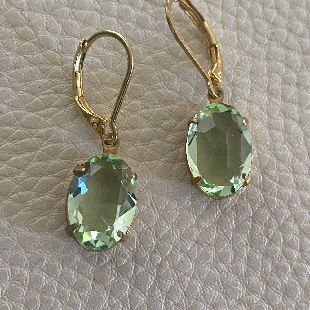 Chrysolite oval crystal earrings